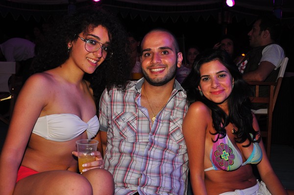 Night Beach Party @ Edde Sands